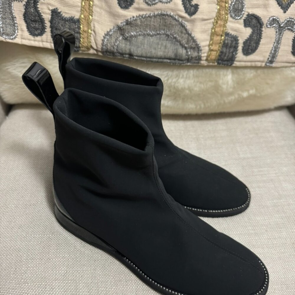 Blk Amalfi by Rangoni low boots -stretch fabric & patent leather Nwot (ret $335)